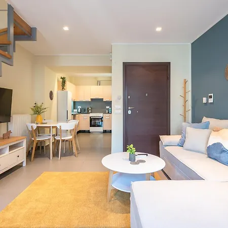 Apartment Artistic 2br Maisonette: An Architectural Delight Athens