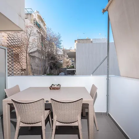 Artistic 2br Maisonette: An Architectural Delight Apartment
