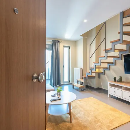 Artistic 2br Maisonette: An Architectural Delight Apartment *