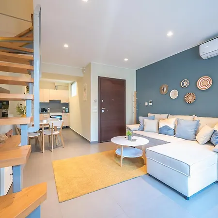 Apartment Artistic 2br Maisonette: An Architectural Delight
