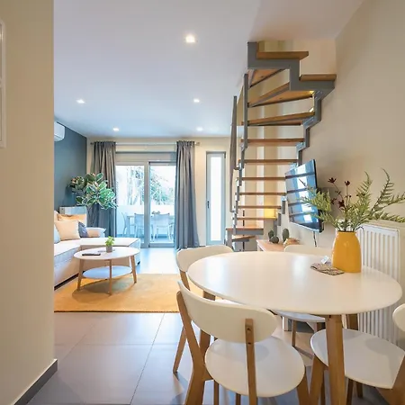 Artistic 2br Maisonette: An Architectural Delight Apartment *