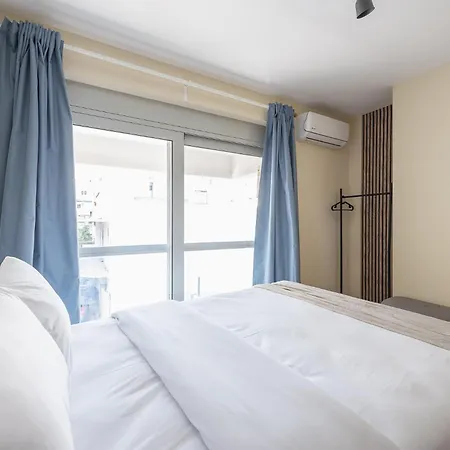 Artistic 2br Maisonette: An Architectural Delight Apartment
